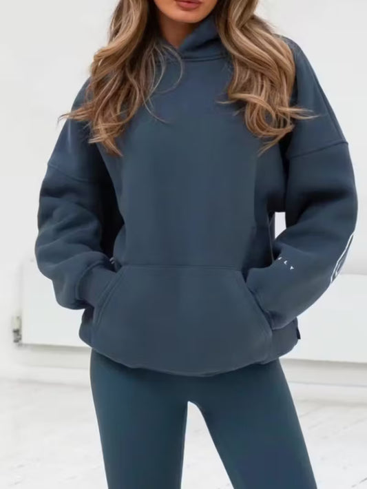 Women's Thick Hooded Sweatshirt - Oversized Loose Fit Long Sleeve Letter Print Pullover FAR0033