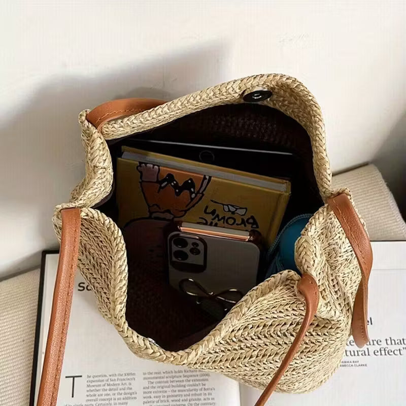 Chic Summer Straw Woven Handbag for Women FAR0037
