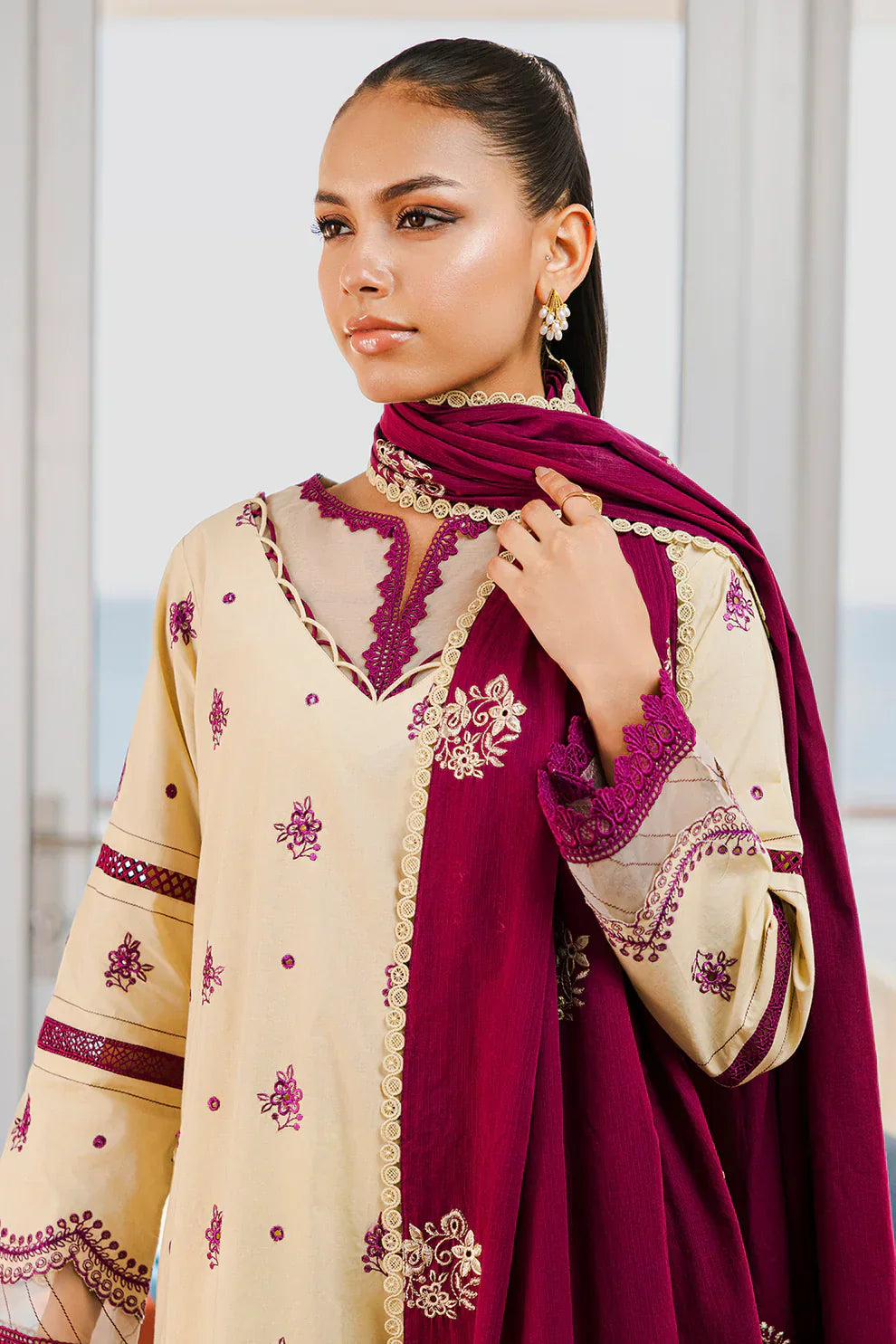 Zellbury Embroidered Lawn Suit FAR0020